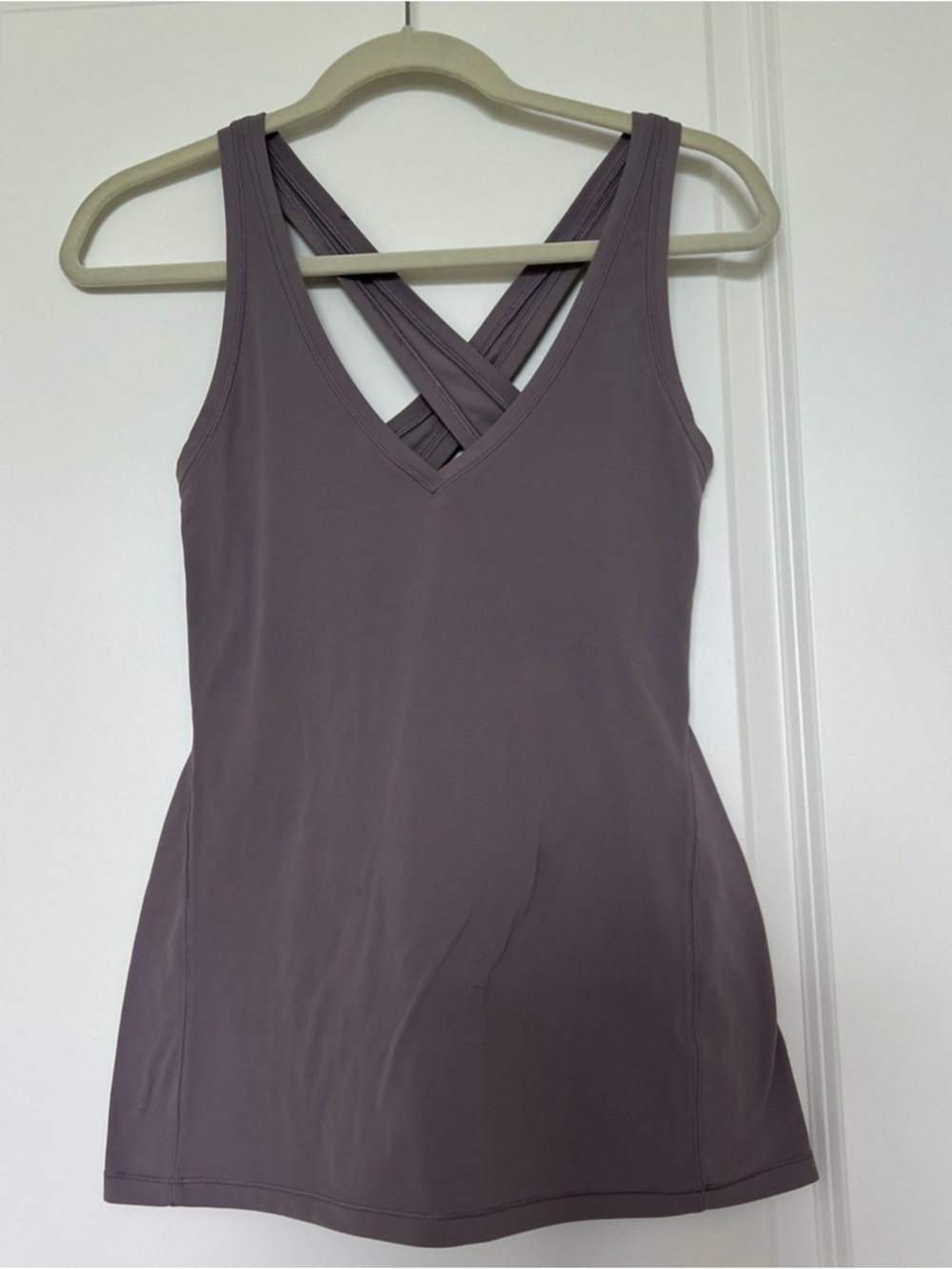 Lululemon Mauve/ lavender Crisscross Back Active Tank Top M(?) 15” pit to pit
